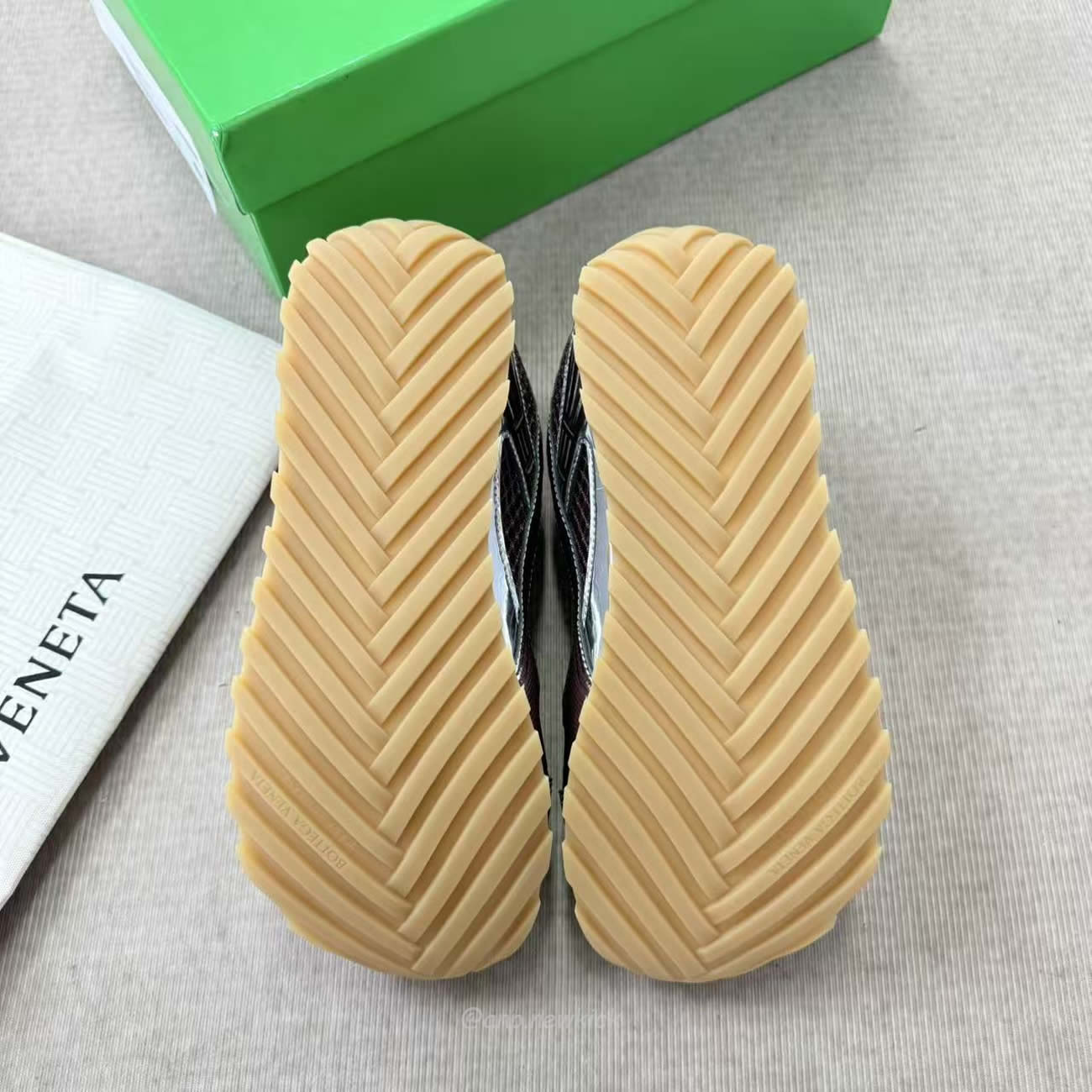 Bottega Veneta Orbit Barolo Silver Low Top Sneakers (9) - www.newkick.vip